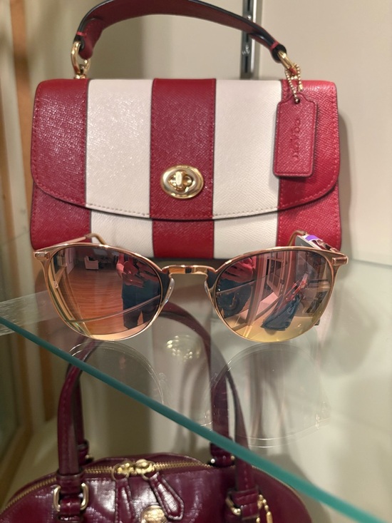 Foster Grant Accessories - Foster Grant Rose Gold Mirrored Round Sunglasses